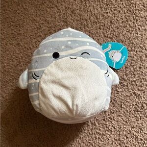 ‘Sachie’ Gray and White Shark Squishmallow
